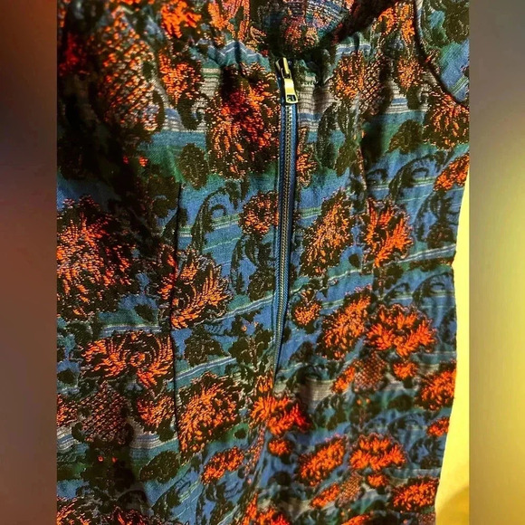 Twelfth by Cynthia Vincent cap-sleeve mini dress size 4 - Picture 8 of 13